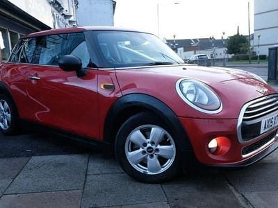 Used Mini ONE 101 HP (74 kW) 2015 Red Hatchback