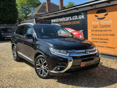 Używany Mitsubishi Outlander 150 KM (110 kW) 2018 Czarny SUV
