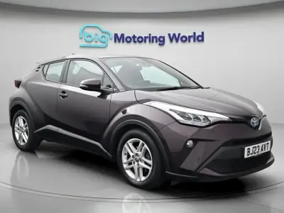 Used Toyota C-HR 122 HP (89 kW) 2023 Purple SUV
