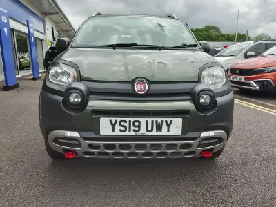 Used Fiat Panda Cross Cross 90 HP (66 kW) 2019 Green Hatchback