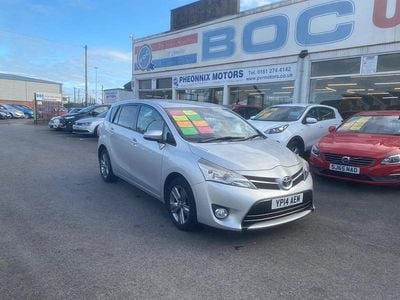 Used Toyota Verso Trend 112 HP (82 kW) 2014 Silver MPV