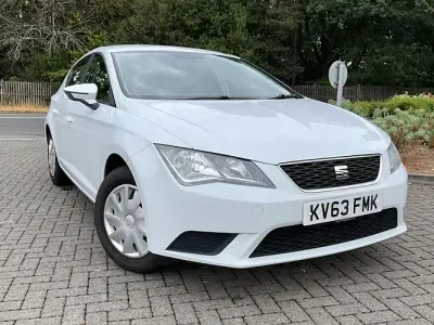 Used Seat Leon 105 HP (77 kW) 2013 White Hatchback