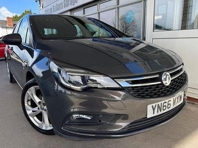 Used Vauxhall Astra SRi 100 HP (73 kW) 2016 Grey Hatchback