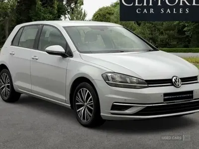 Used VW Golf VII SE 115 HP (84 kW) 2018 Silver Hatchback