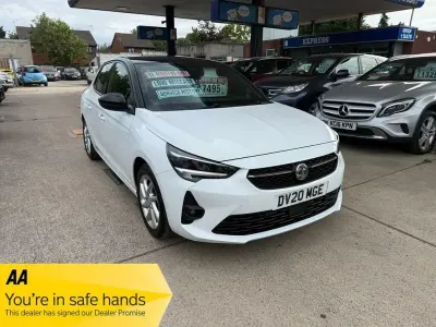 Used Vauxhall Corsa SRi 100 HP (73 kW) 2020 White Hatchback