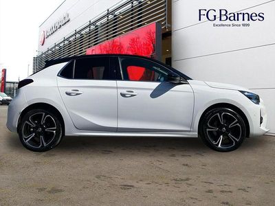 Usado Vauxhall Corsa Ultimate 99 HP (72 kW) 2023 Branco Citadino