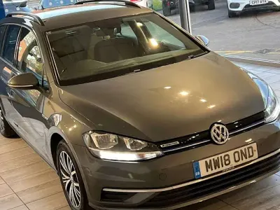 Used VW Golf VII SE 131 HP (96 kW) 2018 Estate