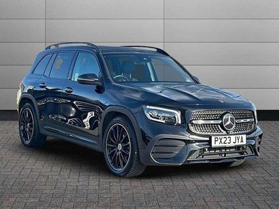 Mercedes GLB220