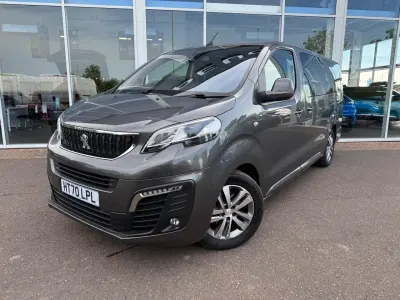 Używany Peugeot Traveller Allure 175 KM (128 kW) 2021 Szary Minivan