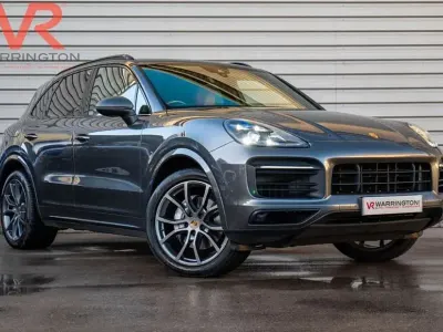 Used Porsche Cayenne S E-Hybrid 455 HP (334 kW) 2022 SUV
