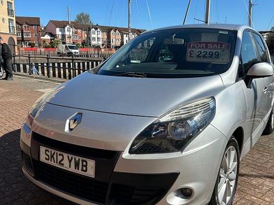 Used Renault Scénic III 110 HP (80 kW) 2012 Silver MPV