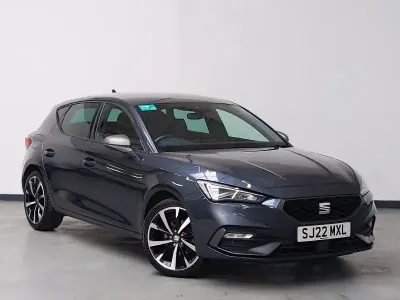 Begagnad Seat Leon FR Sport 130 HK (95 kW) 2022 Grå Halvkombi