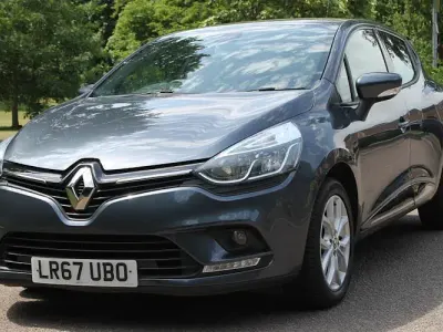 Used Renault Clio Dynamique 90 HP (66 kW) 2017 Grey Hatchback