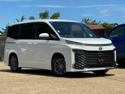 Used Toyota Voxy
