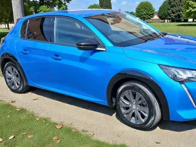 Used Peugeot e-208