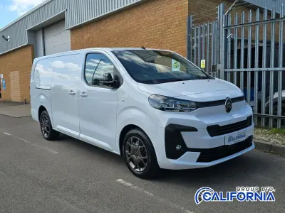 Used Citroën Dispatch 120 HP (88 kW) 2024 White MPV