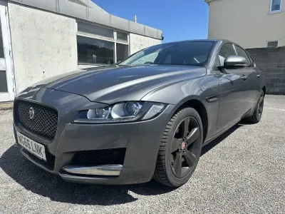 Used Jaguar XF Portfolio 180 HP (132 kW) 2016 Grey Sedan