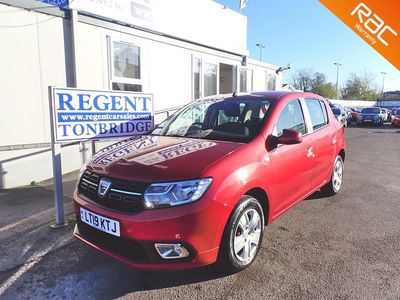 Used Dacia Sandero Comfort 90 HP (66 kW) 2019 Red Hatchback