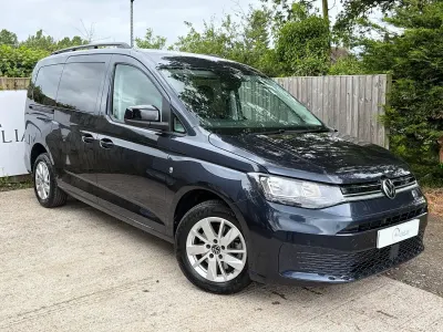 Used VW Caddy Maxi Life 122 HP (89 kW) 2023 Blue MPV