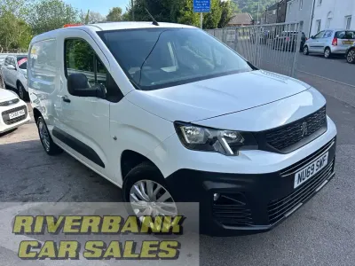 Used Peugeot Partner 131 HP (96 kW) 2019 White MPV