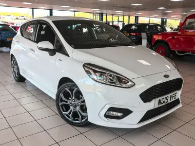 Używany Ford Fiesta ST-Line 125 KM (91 kW) 2019 Biały Hatchback