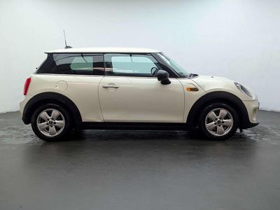Used Mini ONE Hatch 102 HP (75 kW) 2015 White Hatchback