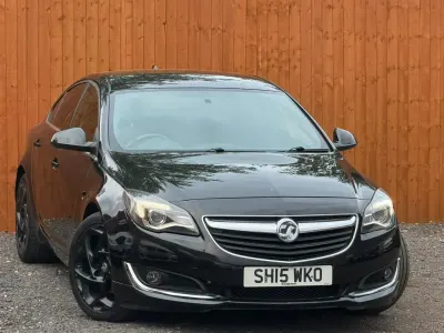 Used Vauxhall Insignia SRi 170 HP (125 kW) 2015 Black Hatchback
