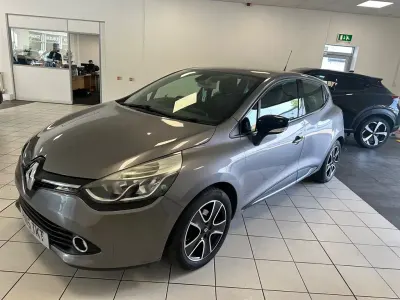 Used Renault Clio IV Dynamique 2015 Grey Hatchback