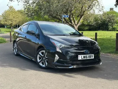 Usado Toyota Prius 70 HP (51 kW) 2016 Preto Citadino