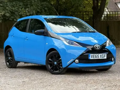 Used Toyota Aygo X-cite 69 HP (50 kW) 2015 Blue Hatchback