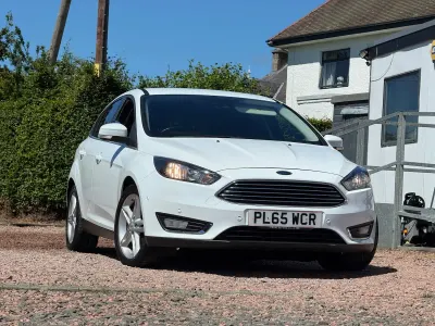 Used Ford Focus Titanium 125 HP (91 kW) 2015 White Hatchback