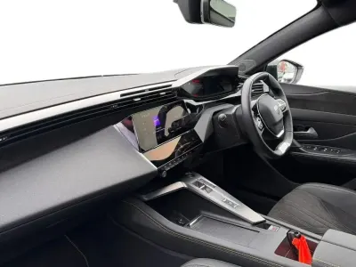 Used Peugeot e-308 GT 113 kW (154 HP) 2024 White Hatchback