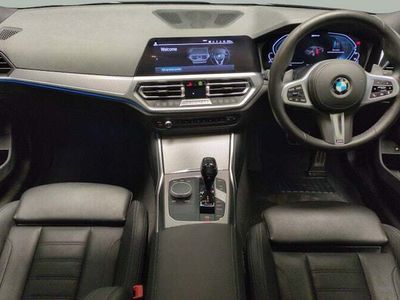 BMW 330e