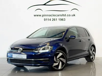 Used VW Golf VII SE 150 HP (110 kW) 2017 Blue Hatchback