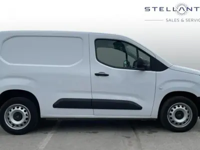 Usado Peugeot Partner S 101 HP (74 kW) 2025 Branco Monovolume