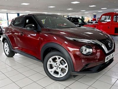 Burgundy red Used 2020 Nissan Juke N-Connecta SUV | £12,589 (Fair price)