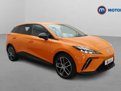 Used MG MG4 EV Trophy 150 kW (204 HP) 2023 Orange Hatchback