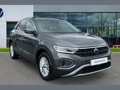 Used VW T-Roc Life 110 HP (80 kW) 2023 Indium grey metallic SUV