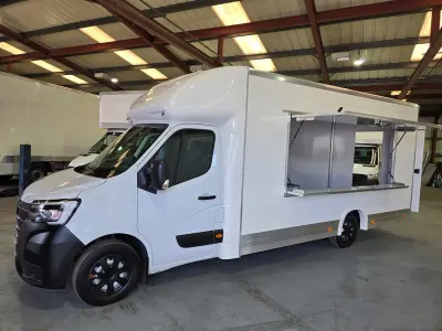 Used Renault Master Business 2022 White MPV