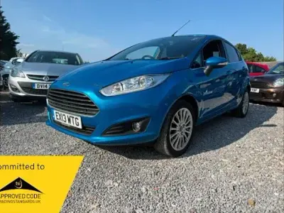 Used Ford Fiesta Titanium 2013 Blue Hatchback