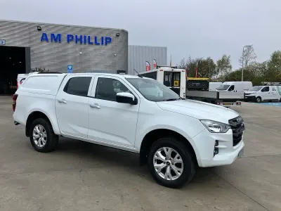 Used Isuzu D-Max 163 HP (119 kW) 2023 White Pickup