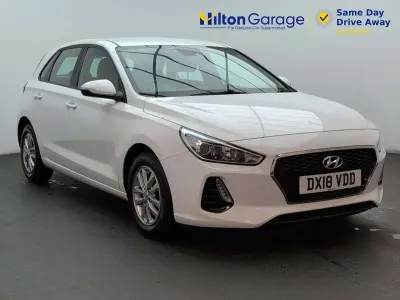 Used Hyundai i30 2018 White Hatchback