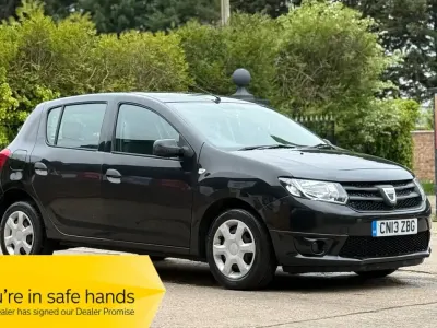 Begagnad Dacia Sandero Ambiance 2013 Svart Halvkombi