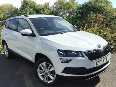 Used Skoda Karoq SE Technology 81 HP (59 kW) 2022 Moon white metallic SUV