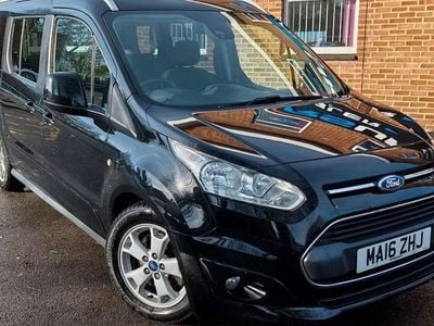 Used Ford Tourneo Titanium 120 HP (88 kW) 2017 Estate