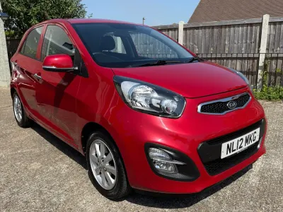 Used Kia Picanto 68 HP (50 kW) 2012 Red Hatchback
