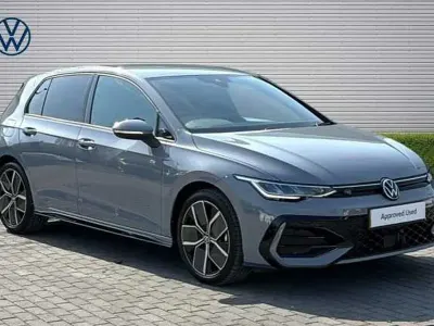 Second-hand VW Golf VIII 150 CP (110 kW) 2025
