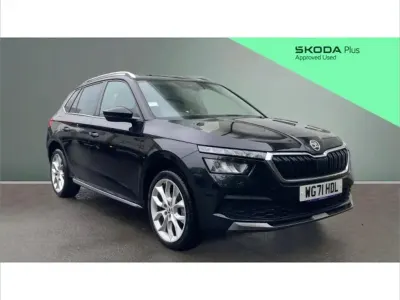 Käytetty Skoda Kamiq SE L 115 HP (84 kW) 2022 Musta Katumaasturi