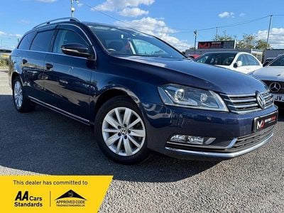 Used VW Passat S 122 HP (89 kW) 2014 Blue Estate