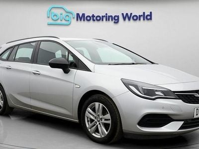 Used Vauxhall Astra Business Edition 122 HP (89 kW) 2021 Silver Estate
